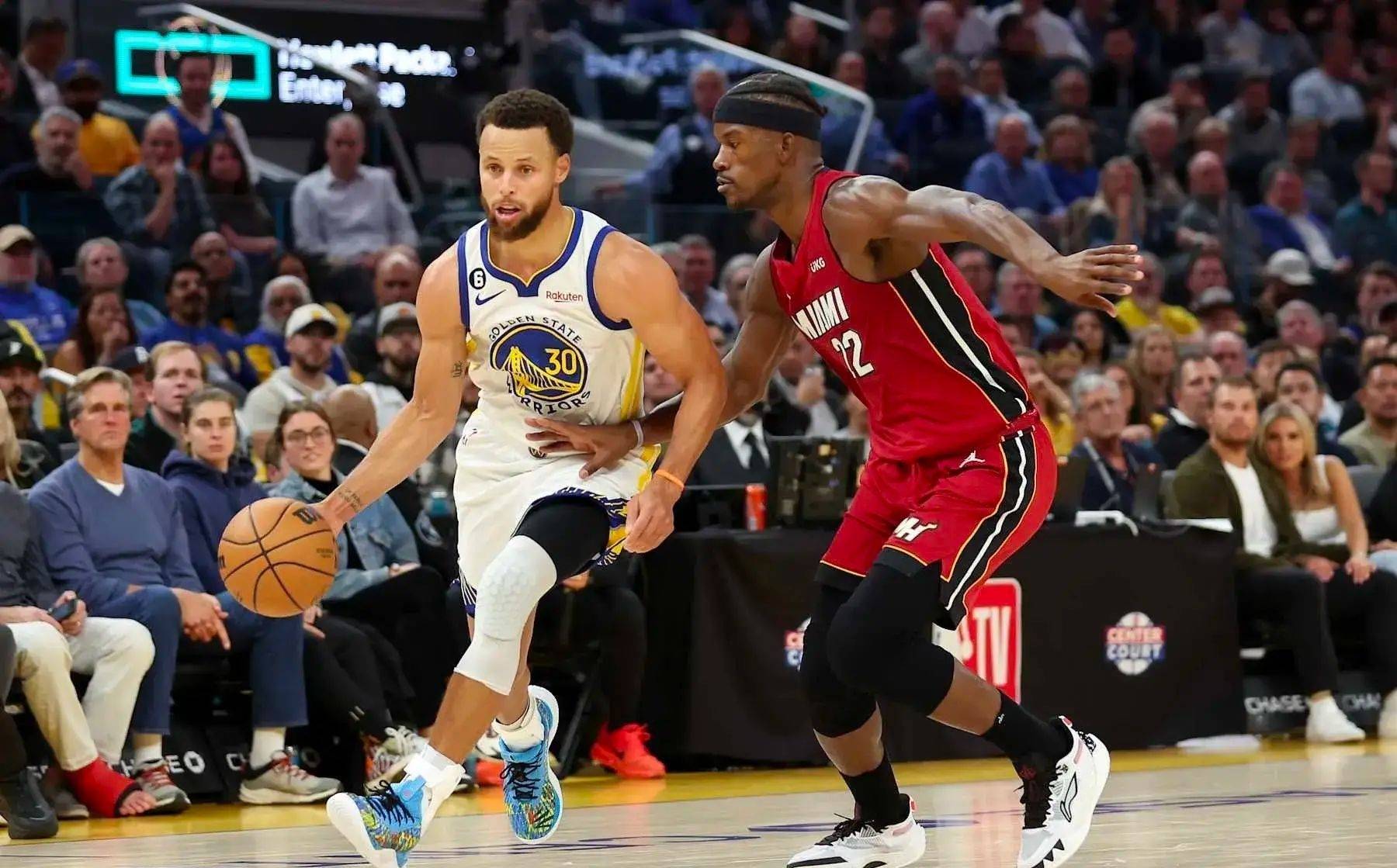 库里缺阵，勇士遭遇两连败，赛季前景堪忧的简单介绍