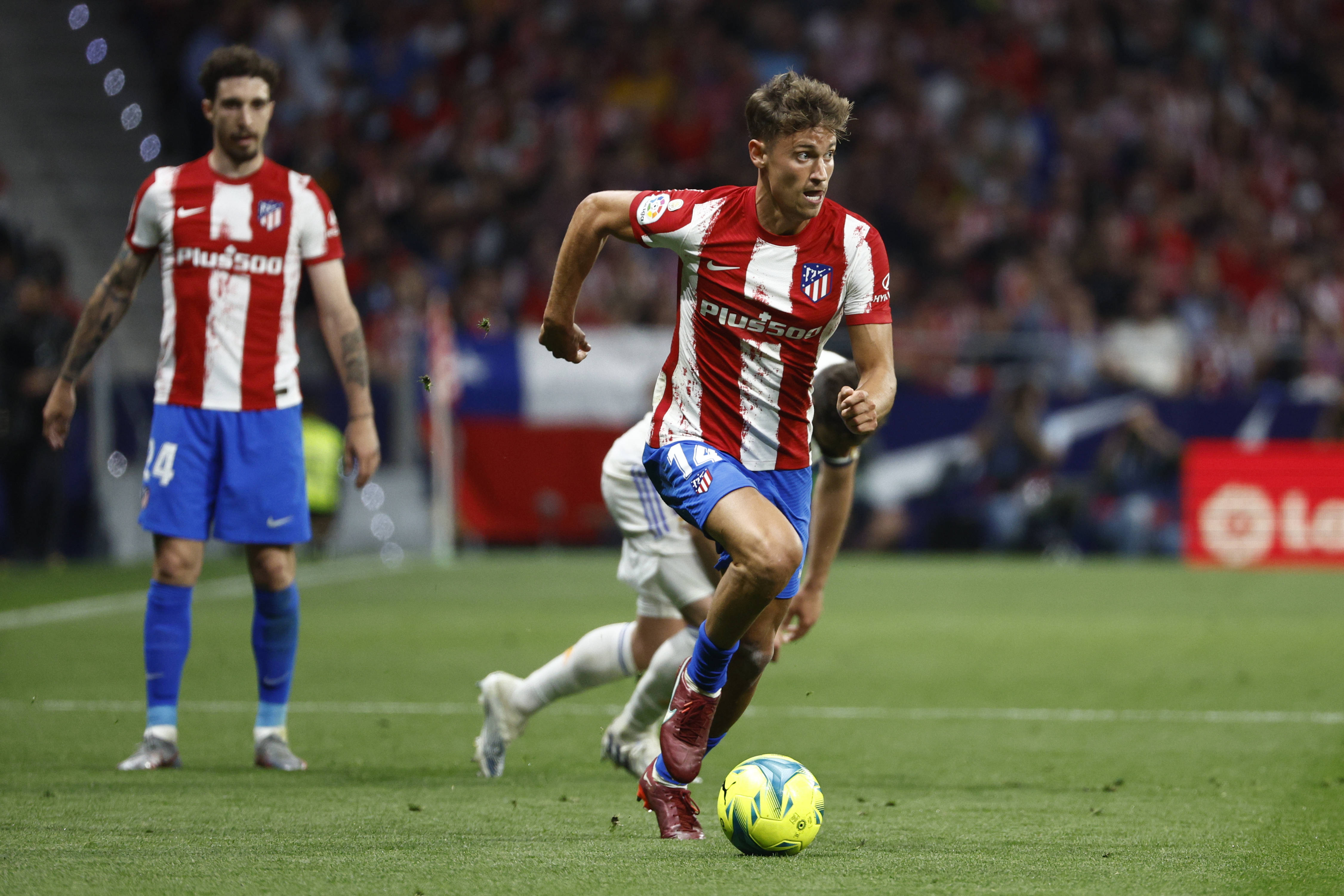 马德里竞技球员表现抢眼,团队合作关键 马德里竞技球员表现抢眼,团队合作关键