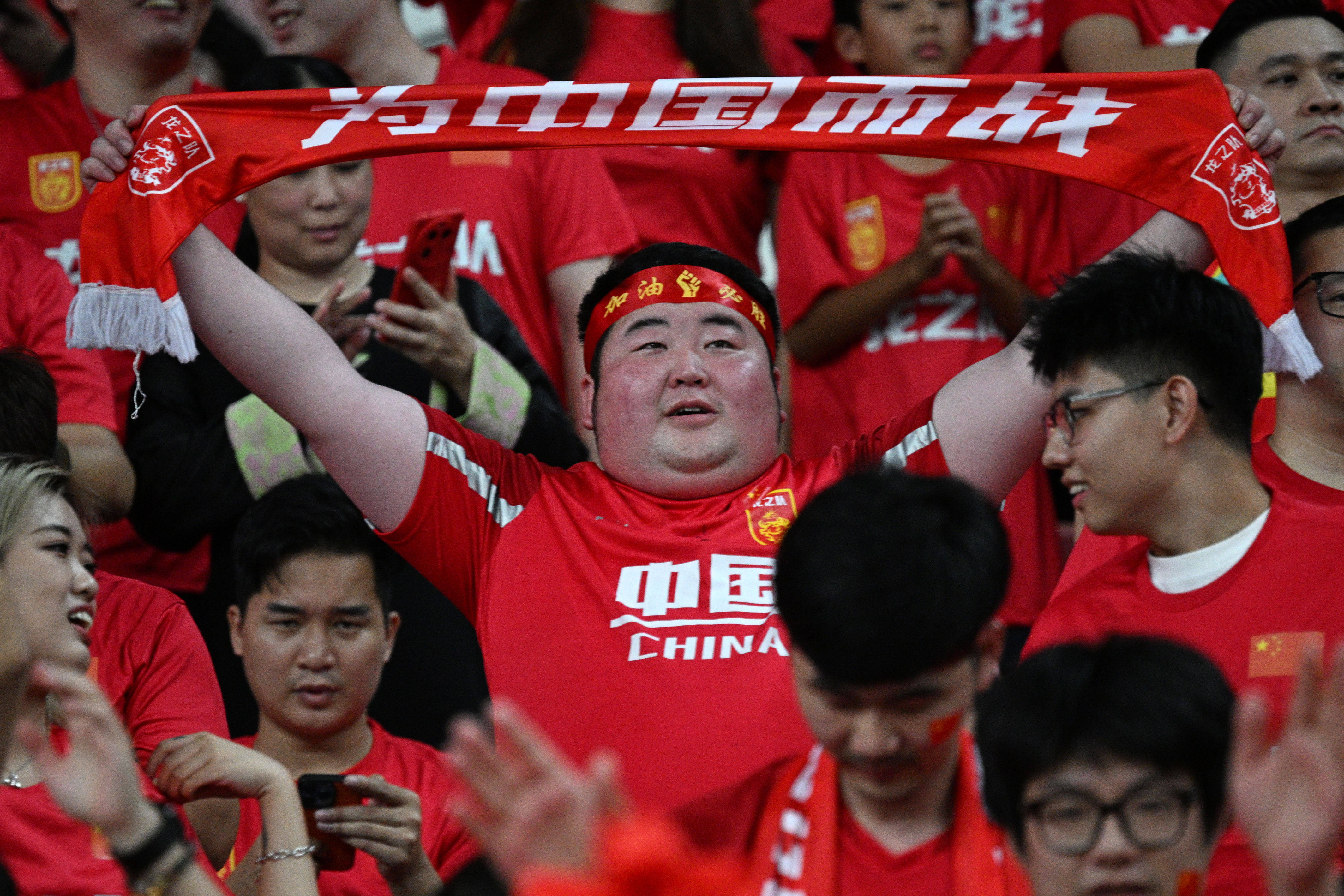 B体育体育课程-关于国家队备战世预赛，球员们展现出色状态的信息